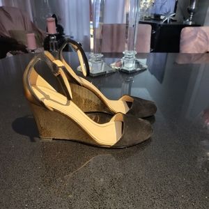 Gucci suede wedge